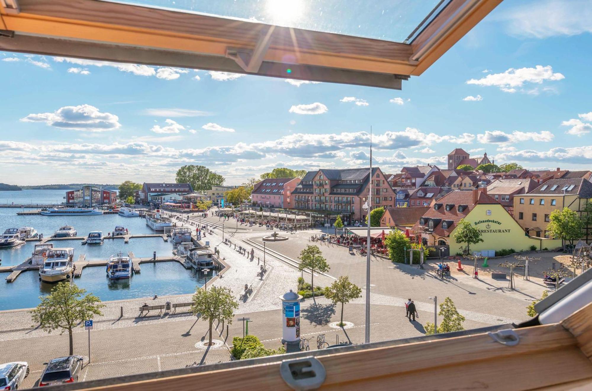 Apartment Seeblick - Mit Ausblick Auf Den Yachthafen Waren (Mueritz)
